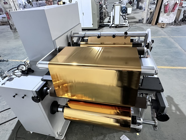 冷烫膜华体会体育